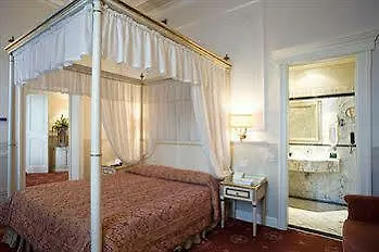 Hotel Armonia Pontedera 4*,